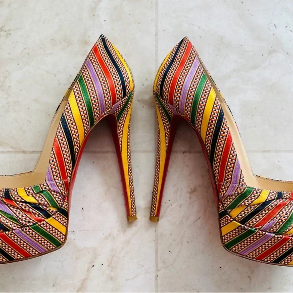 Christian Louboutin Made in Italy Rasta Damas Greissimo Satin Pumps Heels Size 7